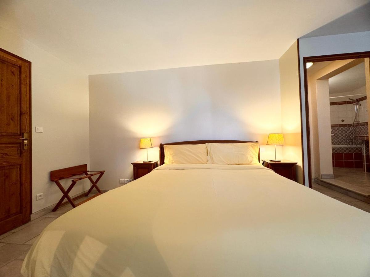 Le Relais De Saint-Preuil, The Originals Relais Vignes Du Cognac Hotel Екстериор снимка